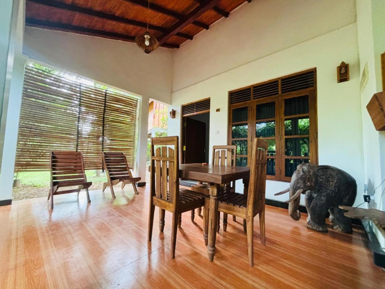Woodholic Homestay Sigiriya Exterior foto